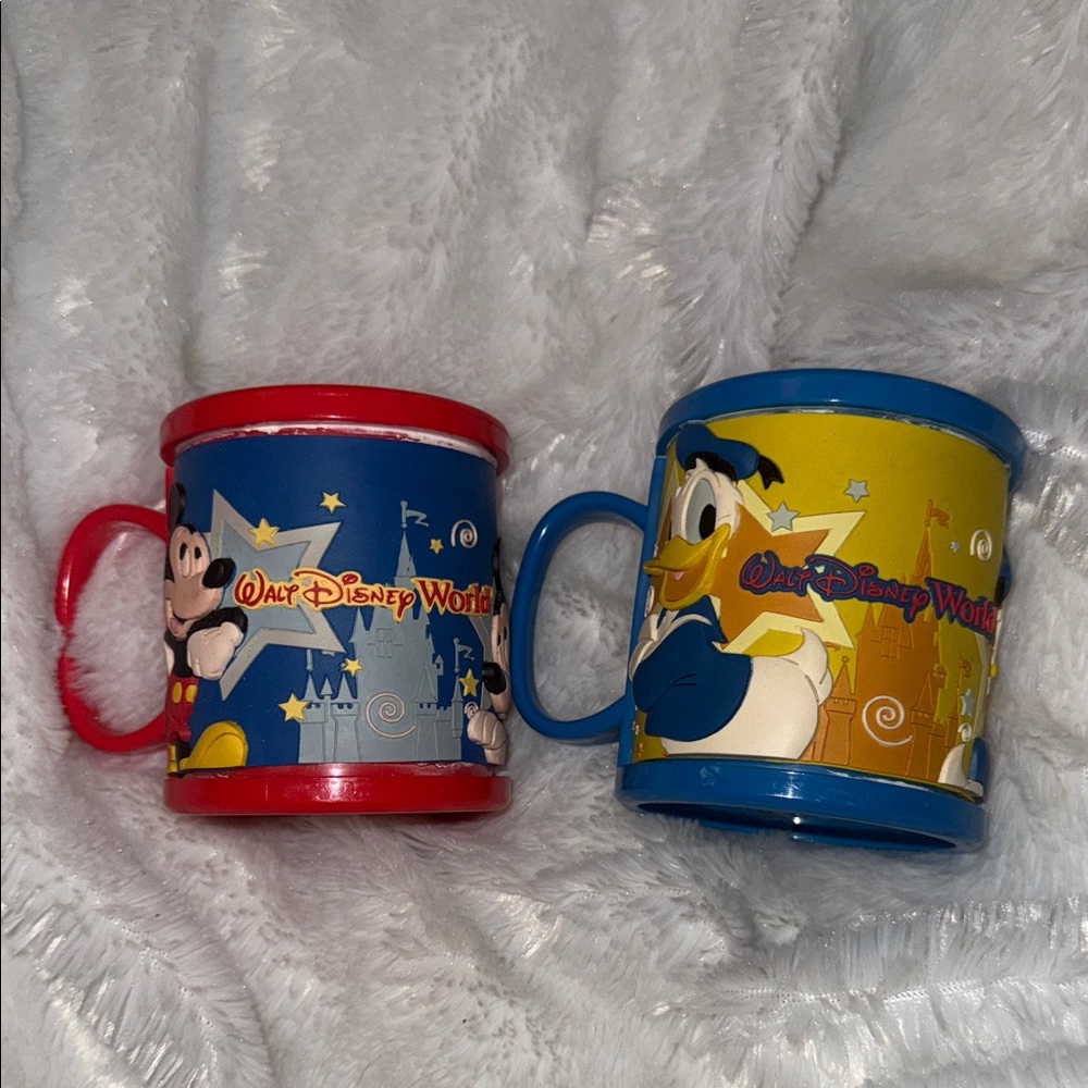 2 Disney 3D Mickey and Donald Red and Blue Mugs